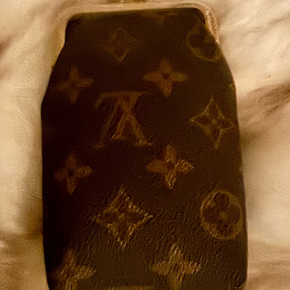 AUTHENIC VINTAGE LOUIS VUITTON COIN PURSE